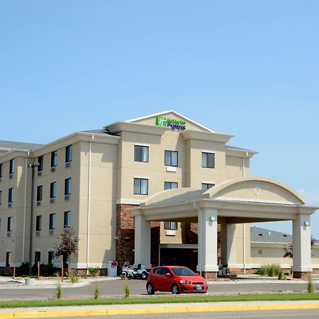 Holiday Inn Express & Suites Sidney By Ihg Exterior foto