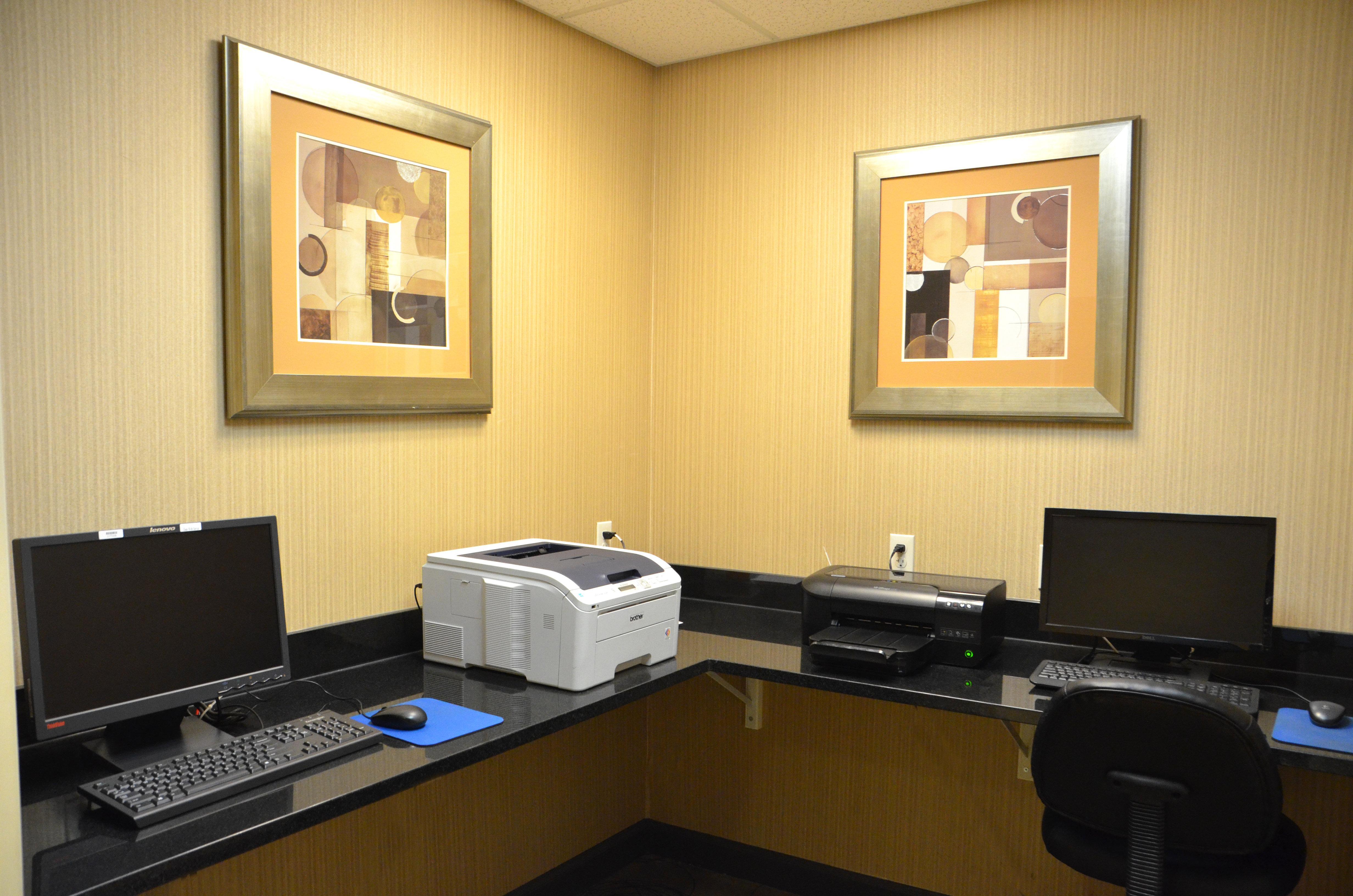 Holiday Inn Express & Suites Sidney By Ihg Exterior foto